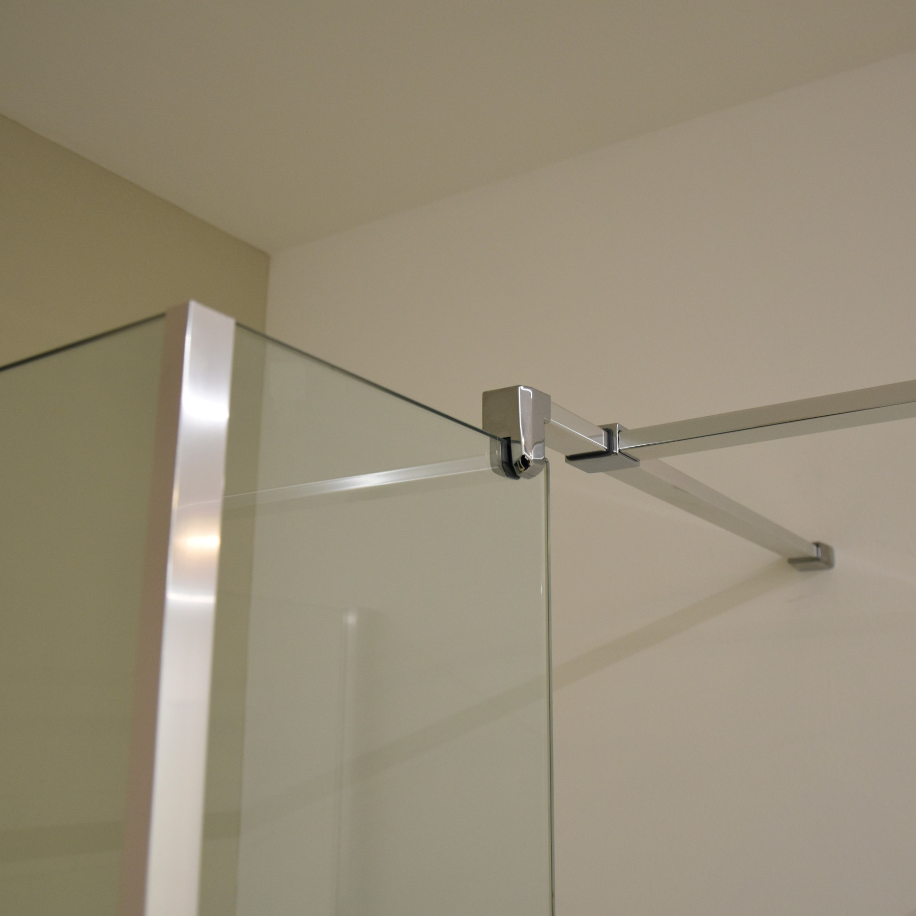 Doccia Walk-In angolare BERLINO 120x80 cm con veletta in cristallo Trasparente Cromo (120+25+80)